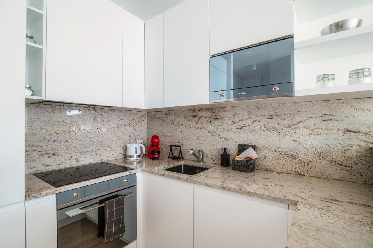 Palace Apartment By Quokka 360 - 2 Minutes From Lugano Lido 외부 사진
